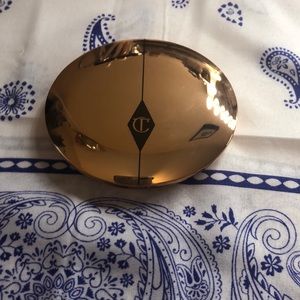 Charlotte Tilbury Flawless Finish Powder #2.